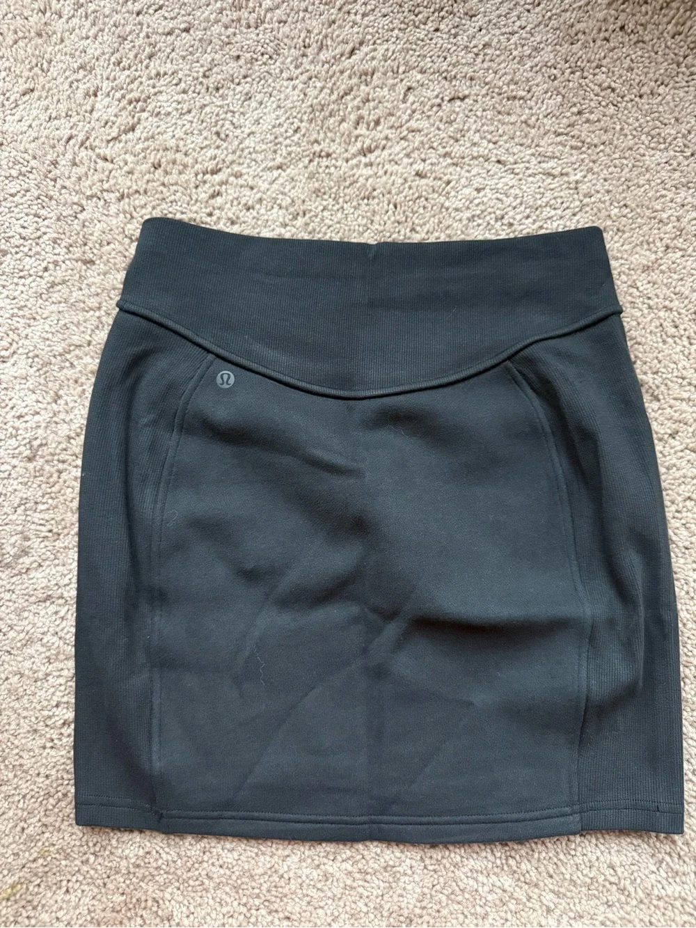 lululemon high-rise scuba mini skirt